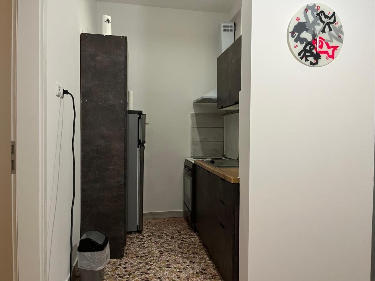 Bella 51 Lägenhet Kalamata Exteriör bild