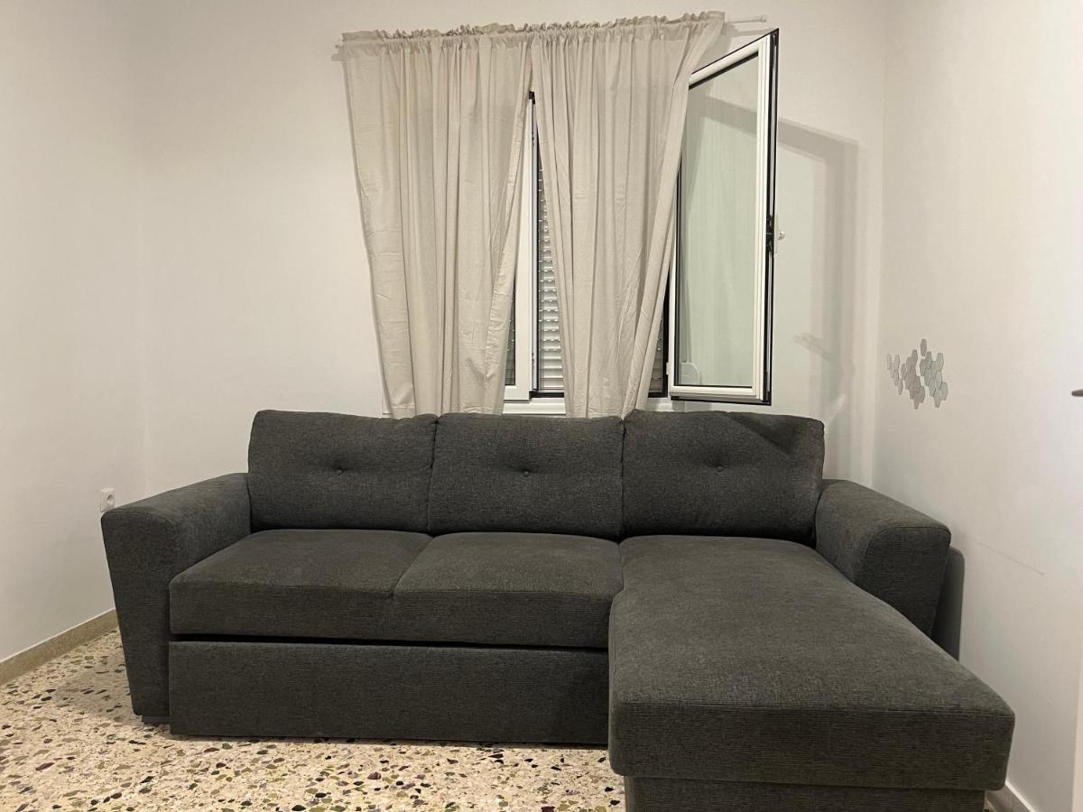 Bella 51 Lägenhet Kalamata Exteriör bild